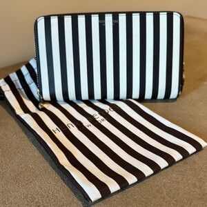 henri bendel | Bags | Henri Bendel Euc Orange Card Holder  display picture 1